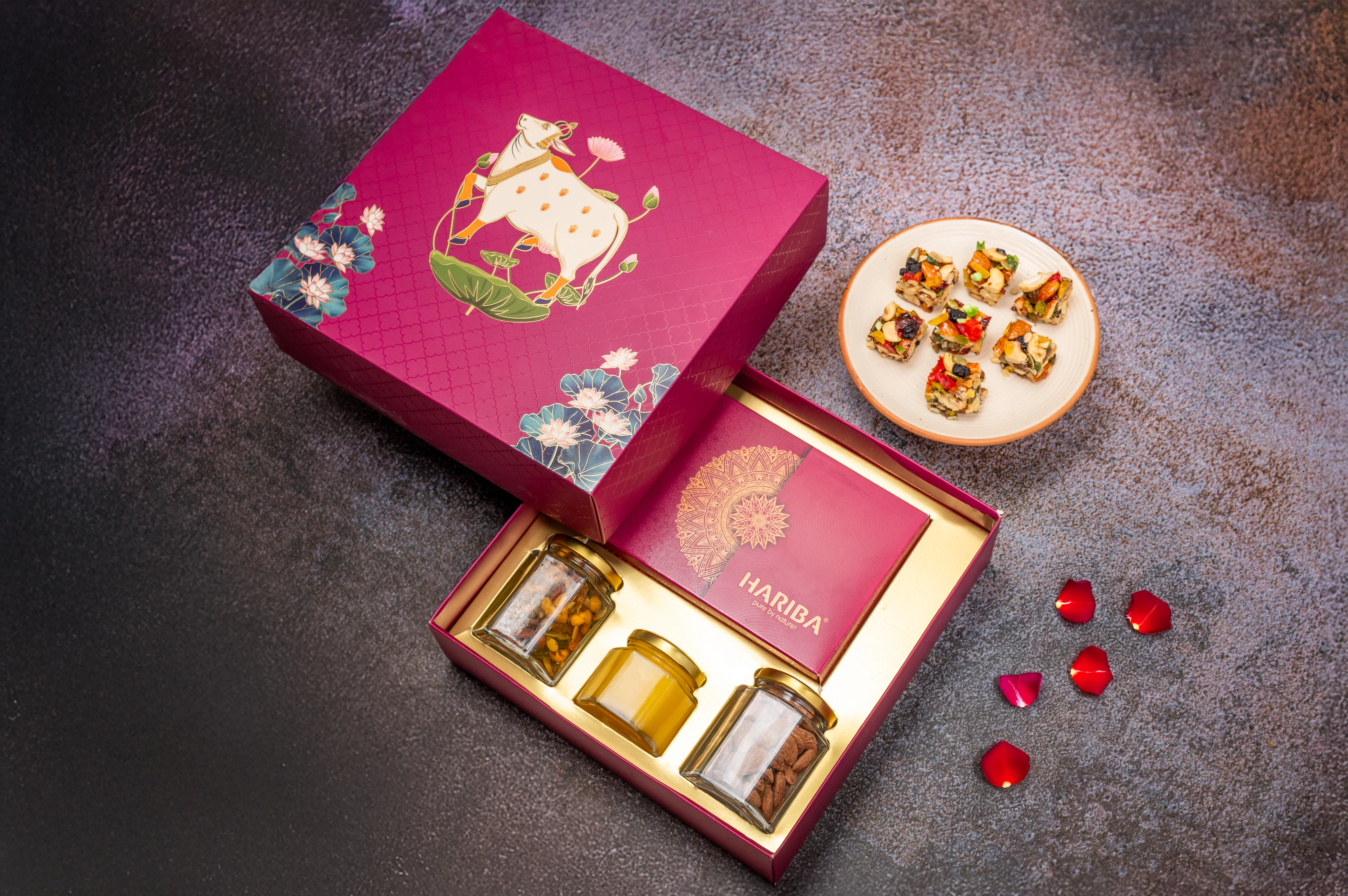 Hamper pack with American Dryfruit Punch - Image 4